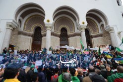 بالفيديو والصور ..بداية توافد المتظاهرين على ساحة البريد المركزي في تاسع جمعة من الحراك