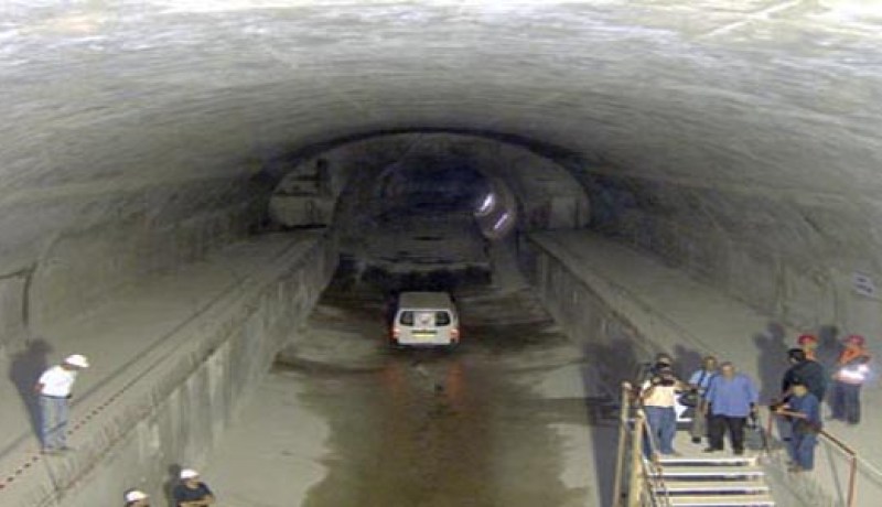 مهندس معماري يحذر من تداعيات أشغال الميترو في ساحة الشهداء