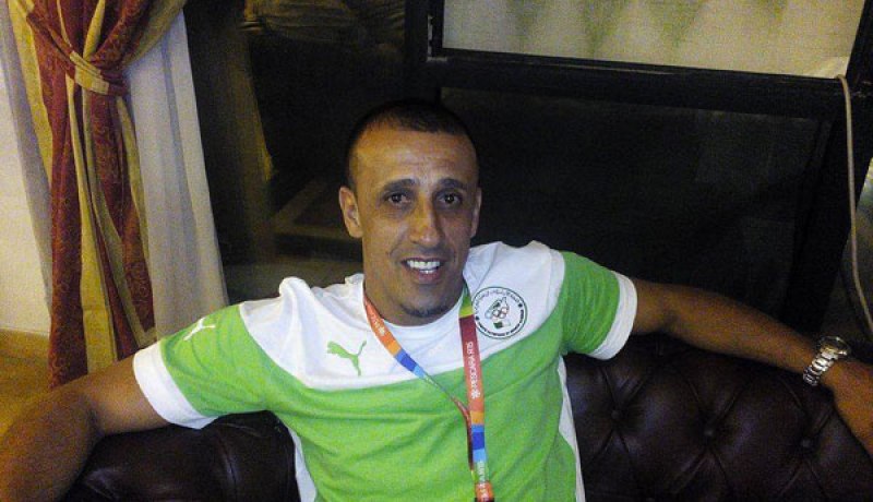 مزوار: “ماجر عايش في الماضي وحرام علينا ندورو على سليماني”