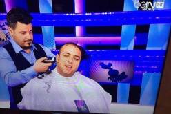 بالفيديو.. ليستر محرز يحلق شعر رأس ميدو على المباشر