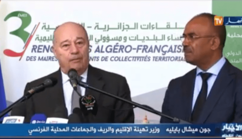 بالفيديو.. صحفي النهار يحرج الوزير الفرنسي جون ميشال