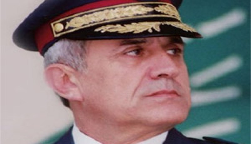 بعد أن حظي بأصوات 118 نائبا لبنانيا من أصل 127 : الرئيس اللبناني ميشال سليمان: “البندقية اللبنانية لن توجه إلا للعدو وليس لأي جهة أخرى”