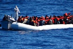 إنقاذ 120 مهاجرا من بينهم 33 طفل في جزيرة ليسبوس اليونانية