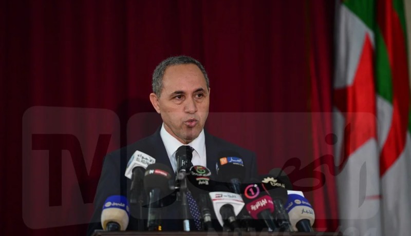 عز الدين ميهوبي: ” لجنة الحوار والوساطة تتعرض لضغط كبير”