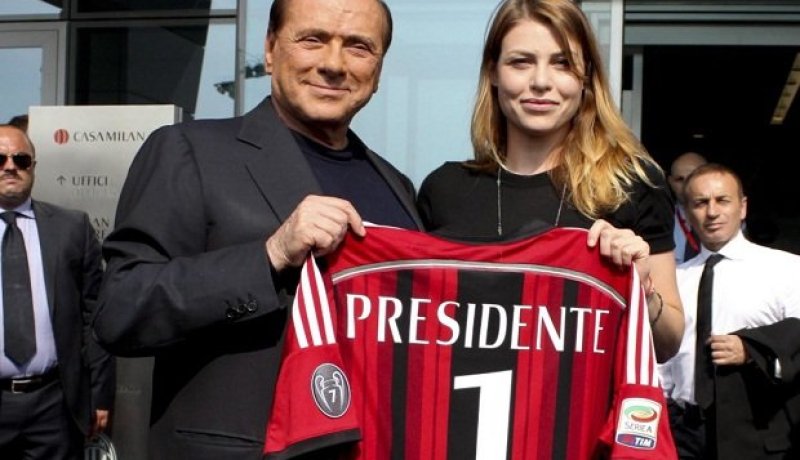 بيرلسكوني: “سأعود لرئاسة ميلان” !