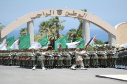 الجيش‮ ‬يستلهم قدرته على تأمين البلاد من علاقته بالشعب