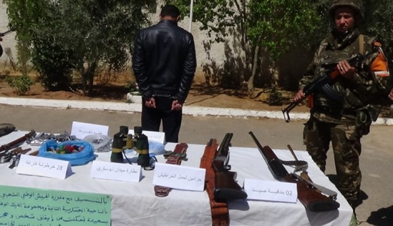 بالصور .. الجيش يوقف شخصين ويحجز 155 قطعة رصاص بسعيدة