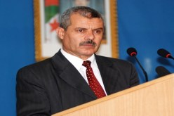 ‮ ‬ميمون‮ ‬يحب الحمّام