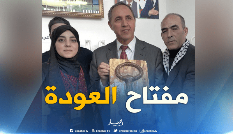 بالصور..ميهوبي يلتقي بقرّائه ومعجبيه بمعرض الكتاب ويحظى بالتكريم