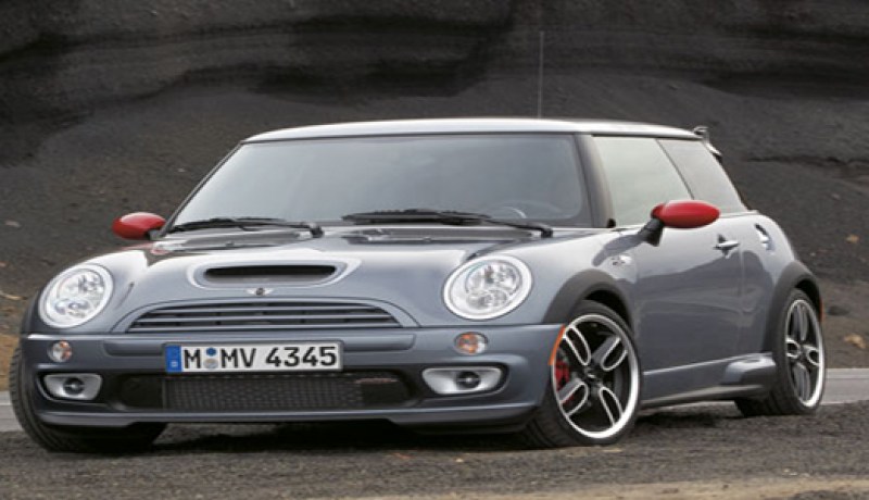 بي أم دبليو” تسحب 235 ألف سيارة “ميني” من الأسواق