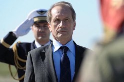 الحرب في ليبيا قد تطول وزير الدفاع الفرنسي