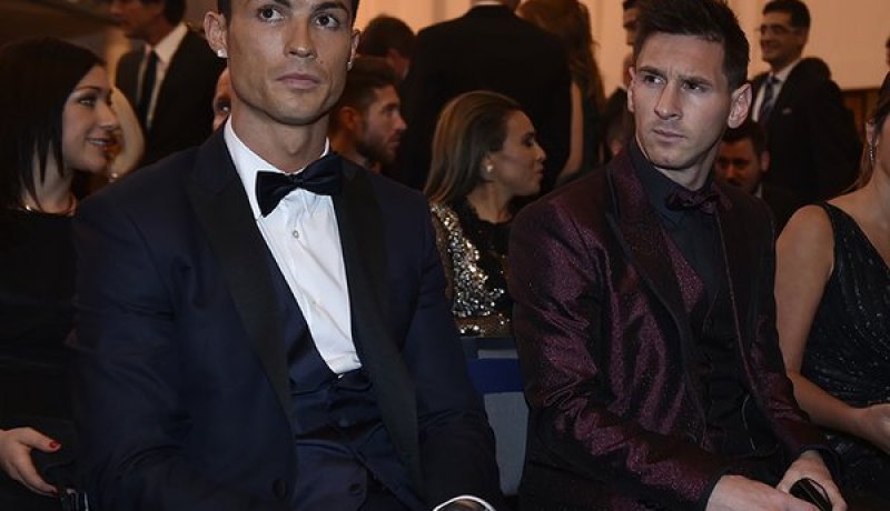 “ميسي” و”رونالدو” جنبا إلى جنب في “البيرنابيو” !