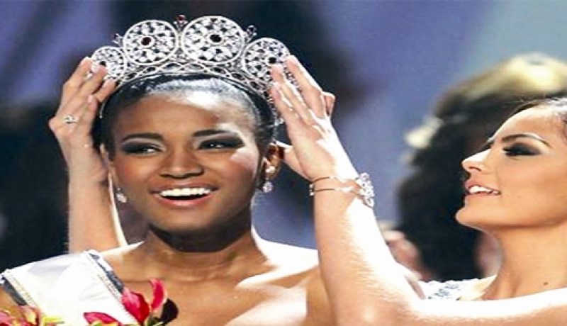 أنغولية تفاجئ العالم و تتوج بلقب ملكة جمال الكون 2011