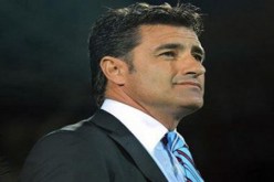 ميتشل يصف مواجهة اتليتكو مدريد بالمثيرة للحماسة