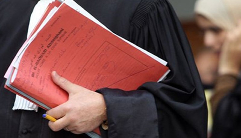 الفايسبوك وتويتر ممنوعان على المحامين