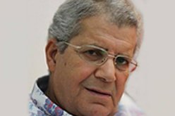 وفاة الفنان المسرحي التونسي المنصف الأزعر