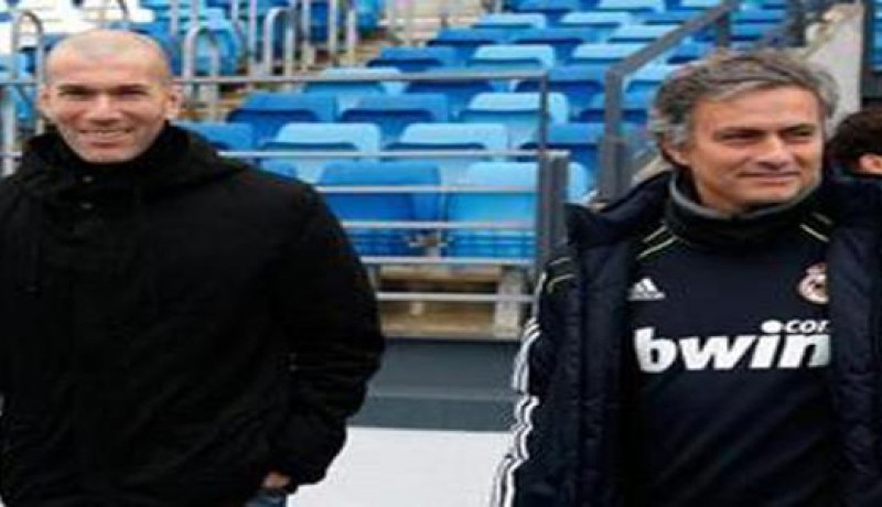 زيدان مرشح لخلافة مورينيو في‮ ‬تدريب ريال مدريد الموسم المقبل‮ ‬