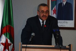 بلحراث يهدد بقصف “نجمة” بالثقيل