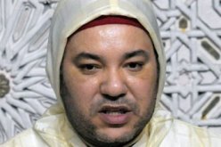 محمد السادس يدعو الى تعزيز العلاقات مع الجزائر