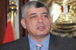 الداخلية المصرية تنفي  تجريد  مواطن من ملابسه أمام الاتحادية