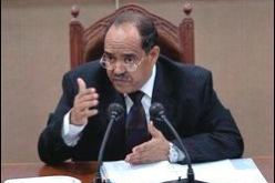 لكصاسي: إحتياطات الصرف و القروض الموجهة للاقتصاد في ارتفاع