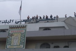 شباب غاضبون يحاصرون مقر الشرطة في بوسعادة