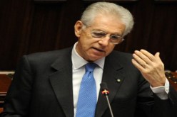 رئيس الوزراء الايطالي يدعو للمساعدة في خفض تكاليف الاقتراض لبلاده