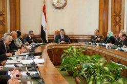 مرسي يكلف الحكومة بالنهوض بالاقتصاد وتحقيق العدالة الاجتماعية
