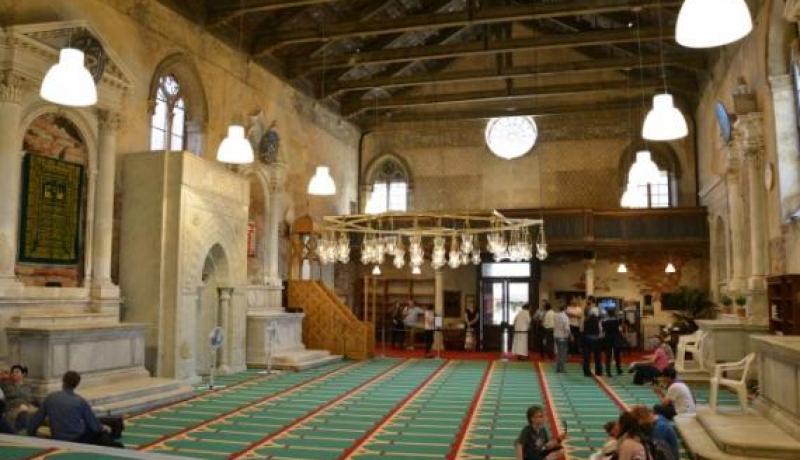 افتتاح أول مسجد على أطلال كنيسة بمدينة البندقية