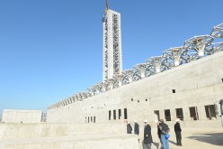 حارس و«مانوفرية» يستولون على رواتب العـمّال الصينيين في ورشة «الجامع الأعظم»!