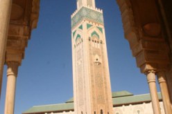 الحادثة خلقت حالة طوارئ داخل المسجد : جزائري يقتحم مسجد الحسن الثاني بسيارة رباعية