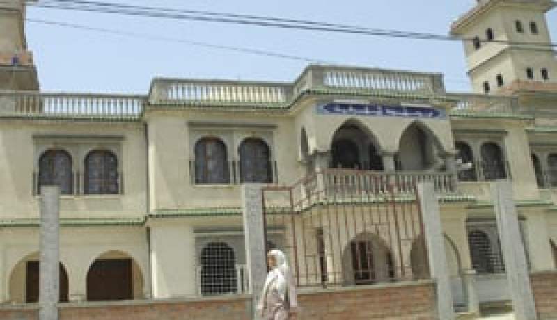 يقع بمحاذاة أشهر حانات تيزي وزو…مسجد أرزقي شرفاوي تحاصره الجرائم والآفات الاجتماعية