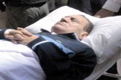 طبيب عسكري‮ ‬يحاول قتل حسني‮ ‬مبارك