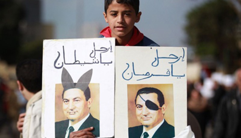 حسني‮ ‬مبـــــــــــارك‮ ‬يرفض الرحيل