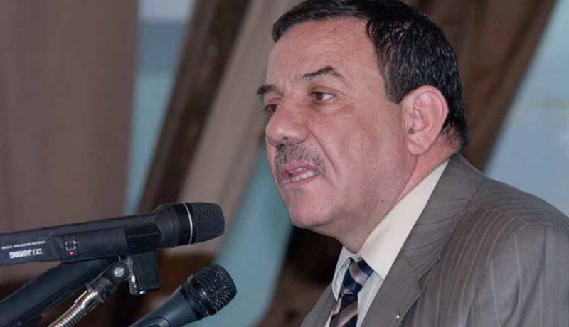 موسى تواتي يستقيل من الحزب بسبب «الدراهم»!