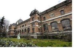 رفاة أبطال للثورة داخل علب أحذية بالية في متاحف فرنسية