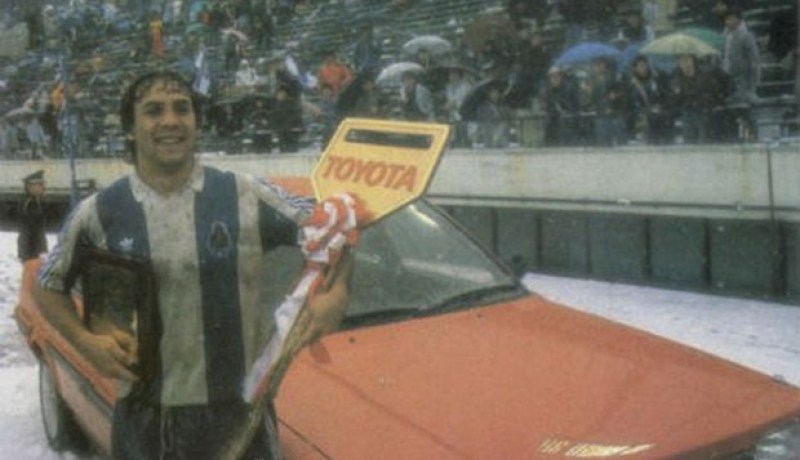 هذه الهدية الثمينة التي تحصل عليها ماجر سنة 1987