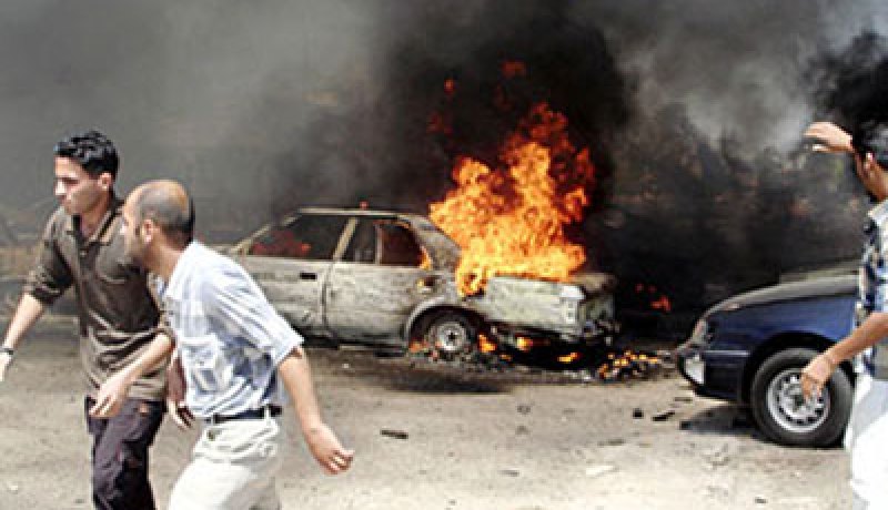مقتل 44 شخصا بالعراق بينهم 35 بانفجار سيارة مفخخة
