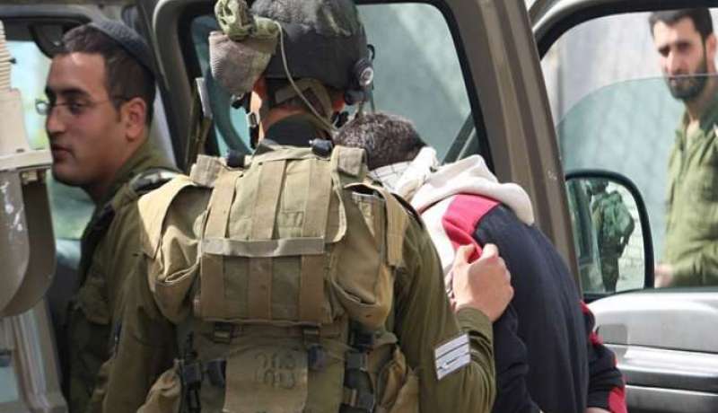الكيان الصهيوني يعتقل 13 فلسطينيا خلال مداهمات في الضفة الغربية