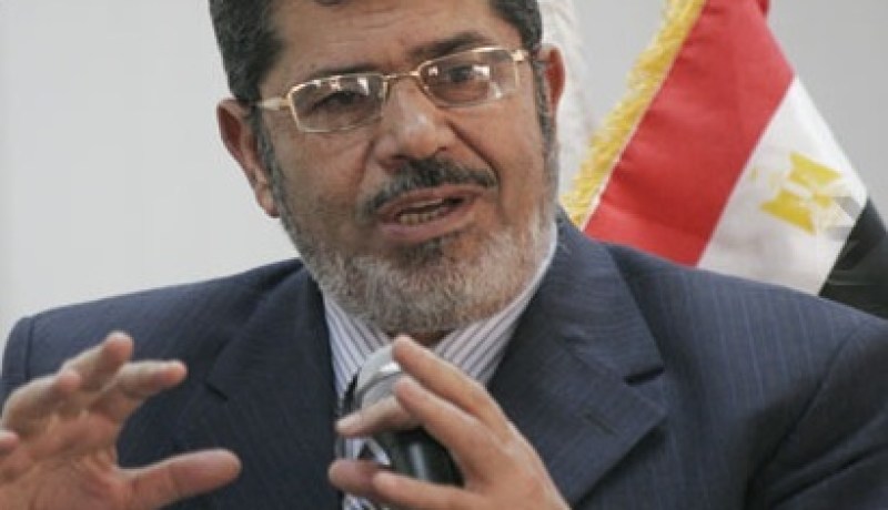 مرسي يشيد بدور المجلس العسكري