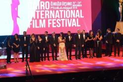 حفل افتتاح مهرجان القاهرة السينمائي الدولي يتوشح بالسواد