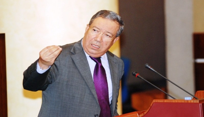 ‮النهار تدعو إلى إحترام  تعليمات الرئيس بشأن الصحفيين