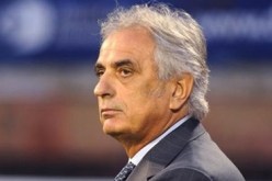 حاليلوزيتش يعاين أرضية ملعب تشاكر تحسبا للقاء الحاسم الذي يجمع المنتخب الوطني بنظيره البوركينابي