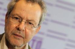 مرزاق علواش يتلقى جائزة فارييتي ميدل ايست فيلماكر أوف يير أوارد