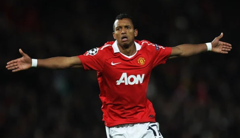 مانشستر يونايتد المتصدر يستعيد جناحه ناني