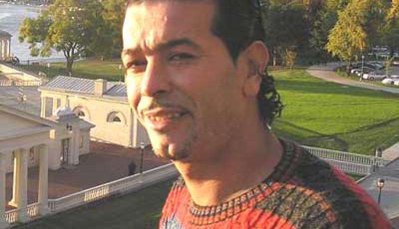 نصرو: أنا عائد للجزائر في جانفي 2008 وهذا جديدي ، ومفاجأة أغنية راب!