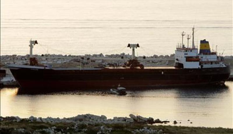 ضبط 3 مستوعبات أسلحة في لبنان على متن باخرة متجهة إلى سوريا