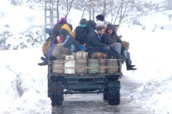 البَرْد يقتل مُتشردا بتبسة.. والثلوج تعزل 19 ولاية