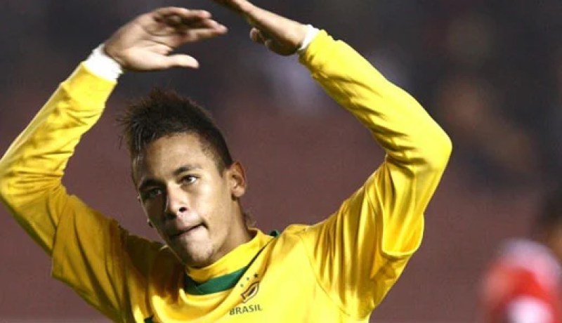 برشلونة دفع 14.5 مليون يورو لضمان شراء نيمار