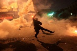 عودة الاشتباكات بين قوات الأمن والمتظاهرين بشارع نوبار في مصر